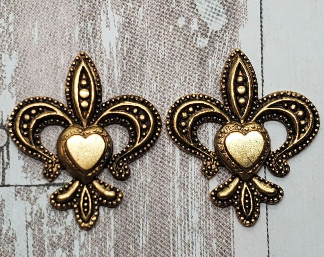 Brass Ornate Fleur De Lis Findings x 2 - 3856S.