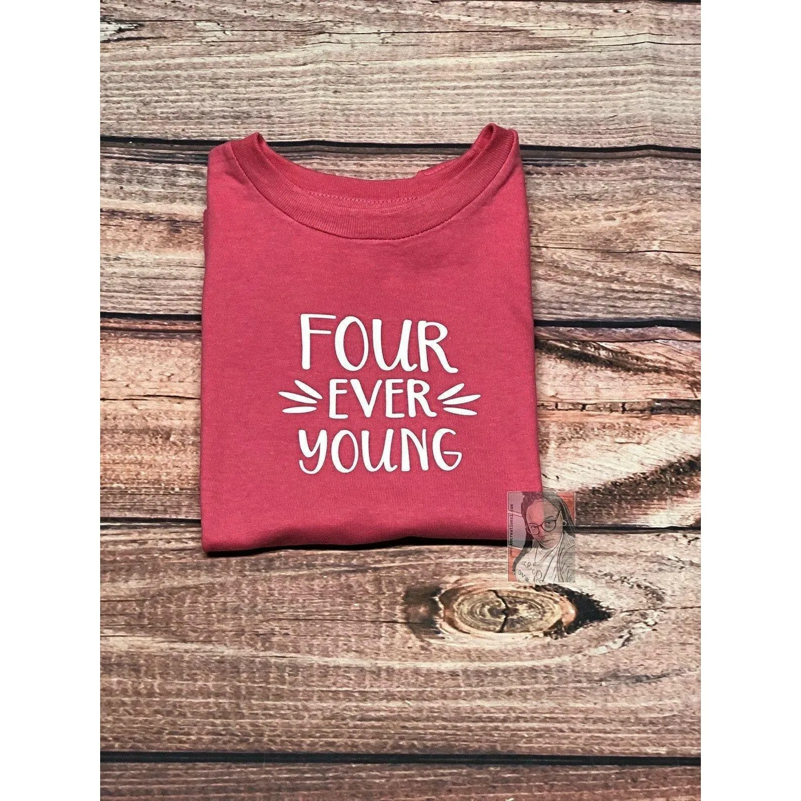 Four Ever Young | T-Shirt