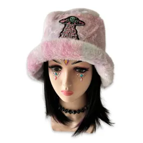 Handmade pastel pink tie dye furry bucket hat - Alien no bad trips