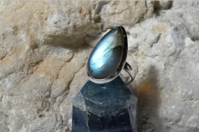 Labradorite Ariel Ring - Long Drop (US 6)