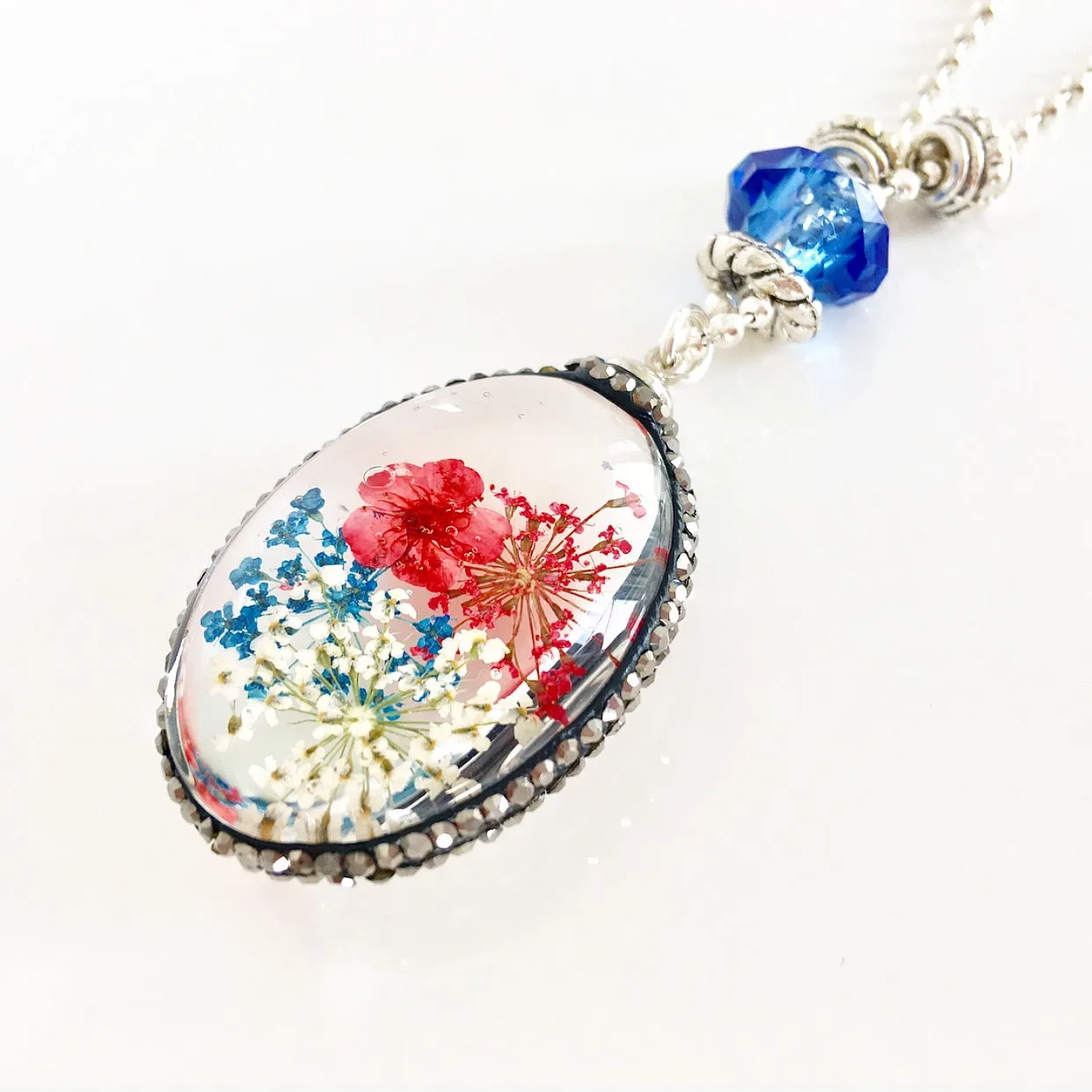 "Lost  Garden" Pendant Necklace (Joy)